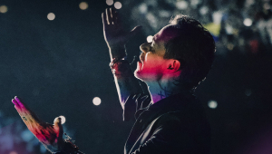 Image of Marc Anthony | Official Fontainebleau Ticket + Hotel Packages